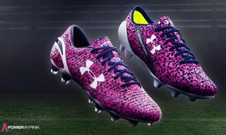 混身上下一套粉？绿茵场上的硬汉们究竟怎么了？