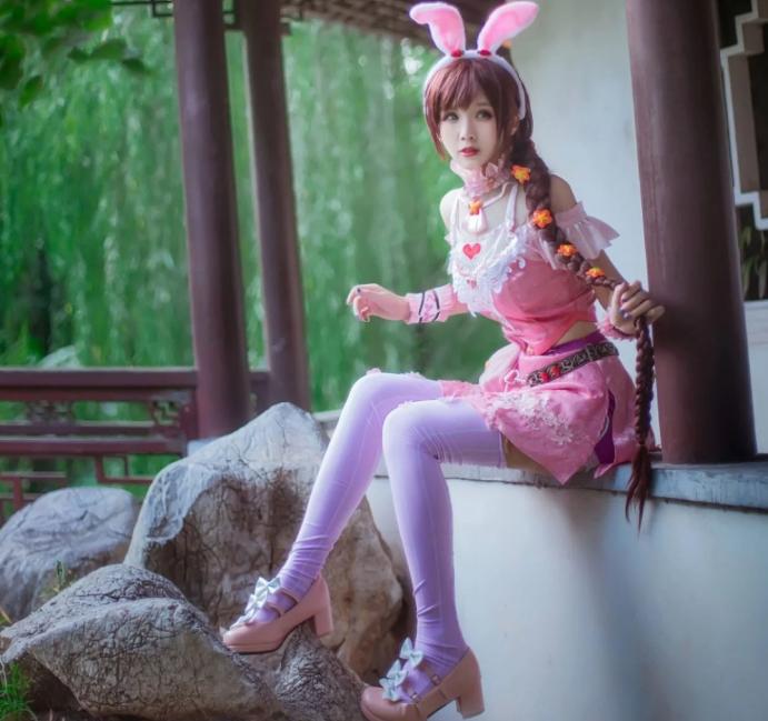斗罗大陆唐三和小舞小时候cos,斗罗大陆小舞cos兔子不是吃草的吗