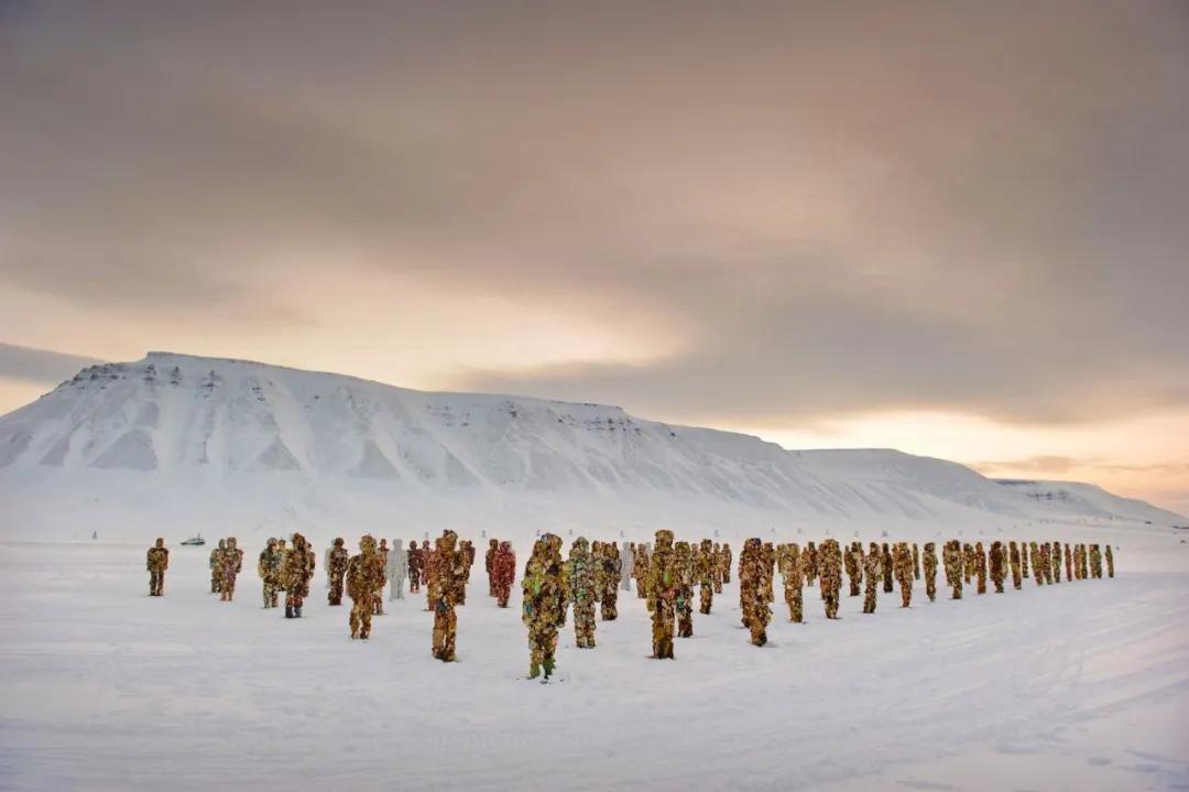 行为艺术到底是什么,通俗点讲什么是行为艺术