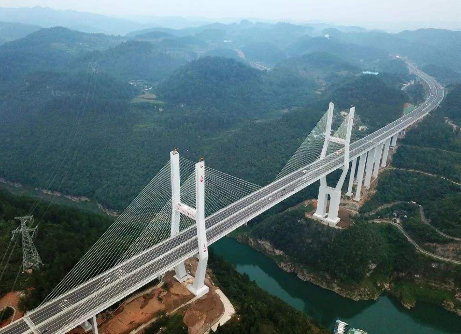 贵阳与遵义之争,遵义和贵阳比起来哪个最好