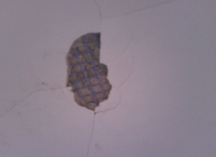 乳胶漆墙面开裂可以直接贴墙布吗,乳胶漆墙面开裂如何修补视频