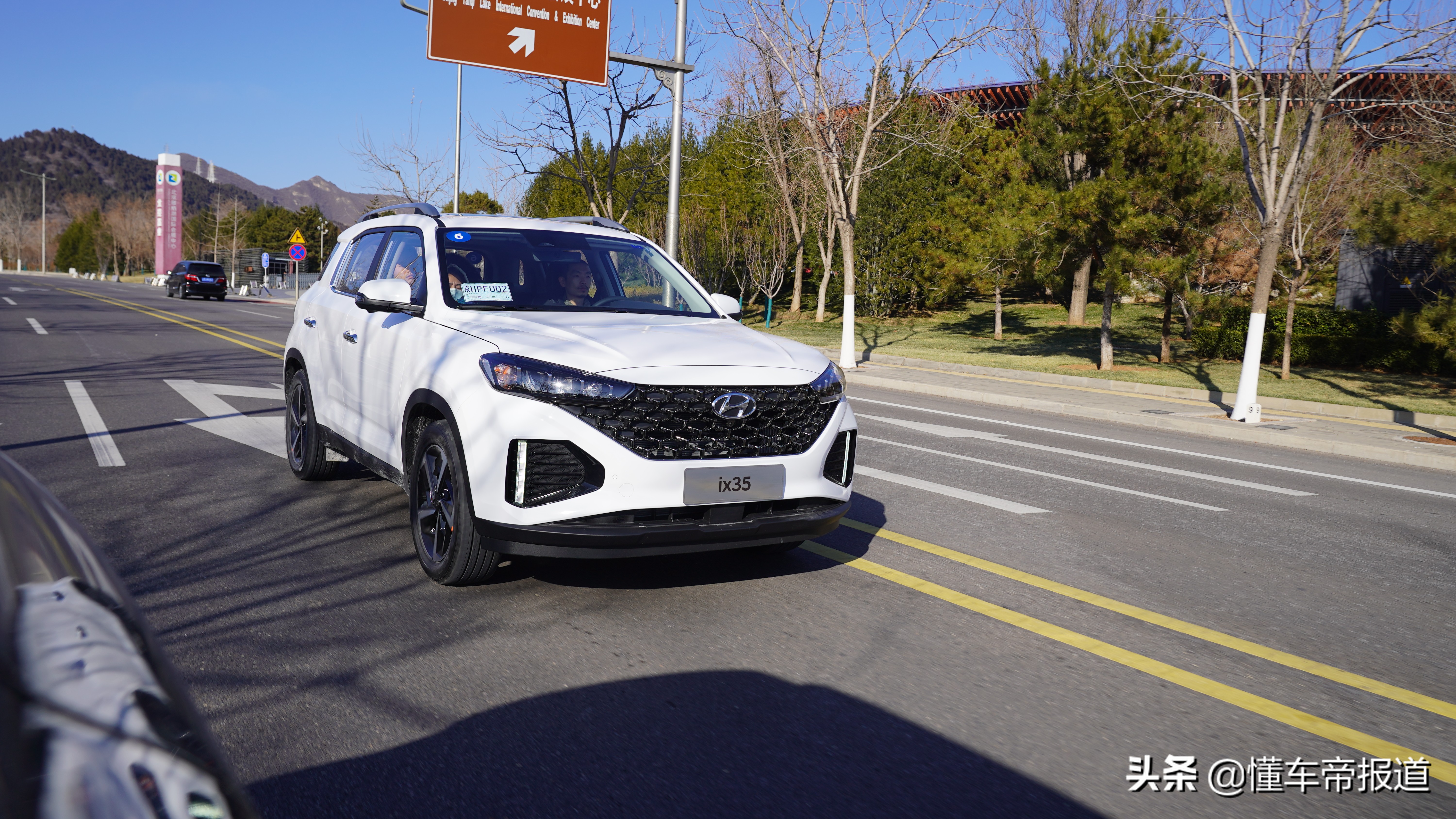 现代ix352.0准新车,现代ix35新款2.0试驾