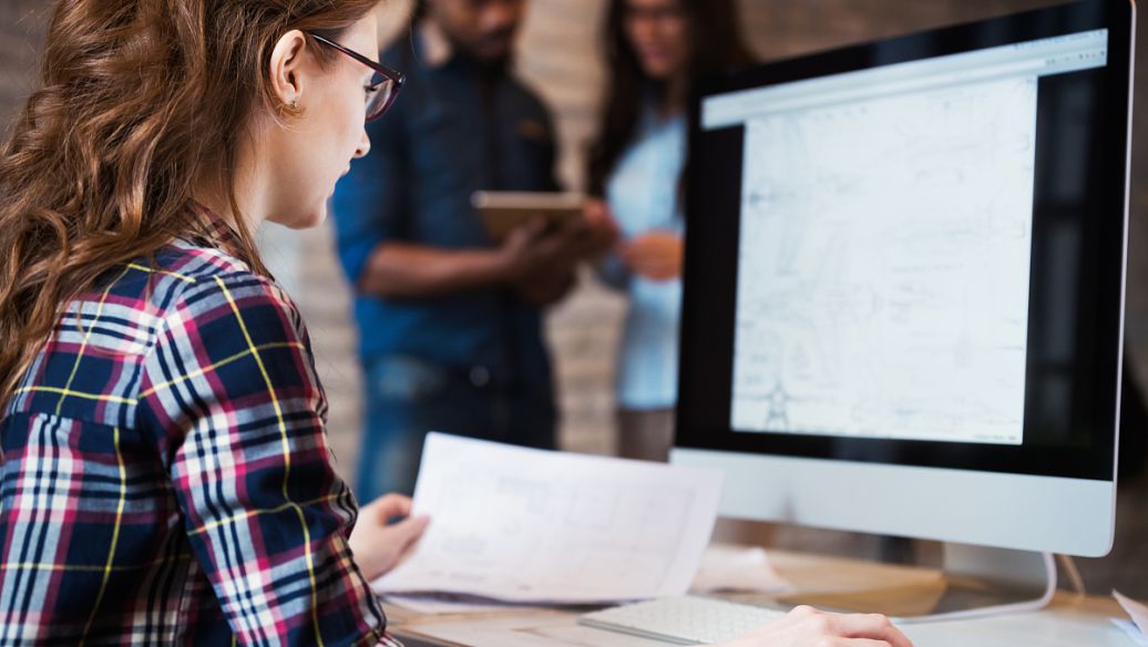 6大行业年平均工资超10万元,6大职业最赚钱