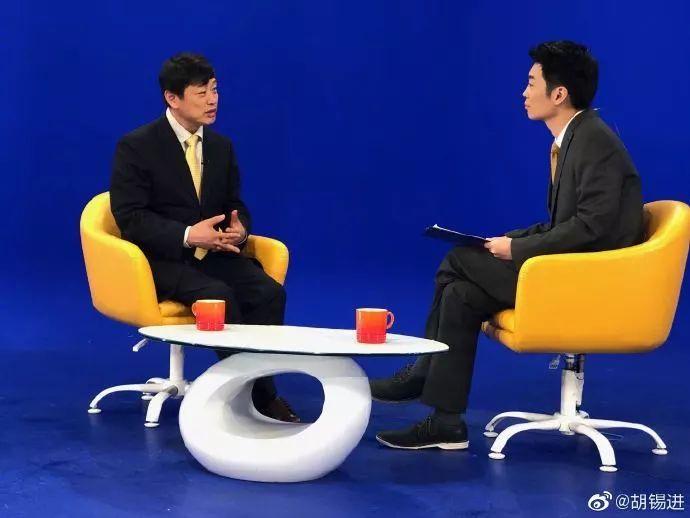 香港主持人：内地媒体骂“废青”“蟑螂”伤港人感情，胡锡进回应