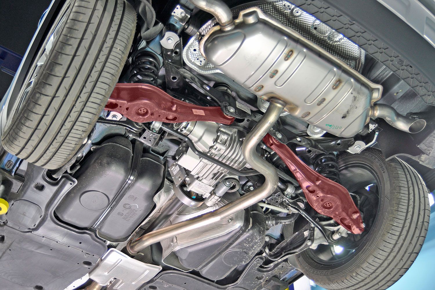 探岳发动机护板拆卸视频,大众探岳底盘装甲