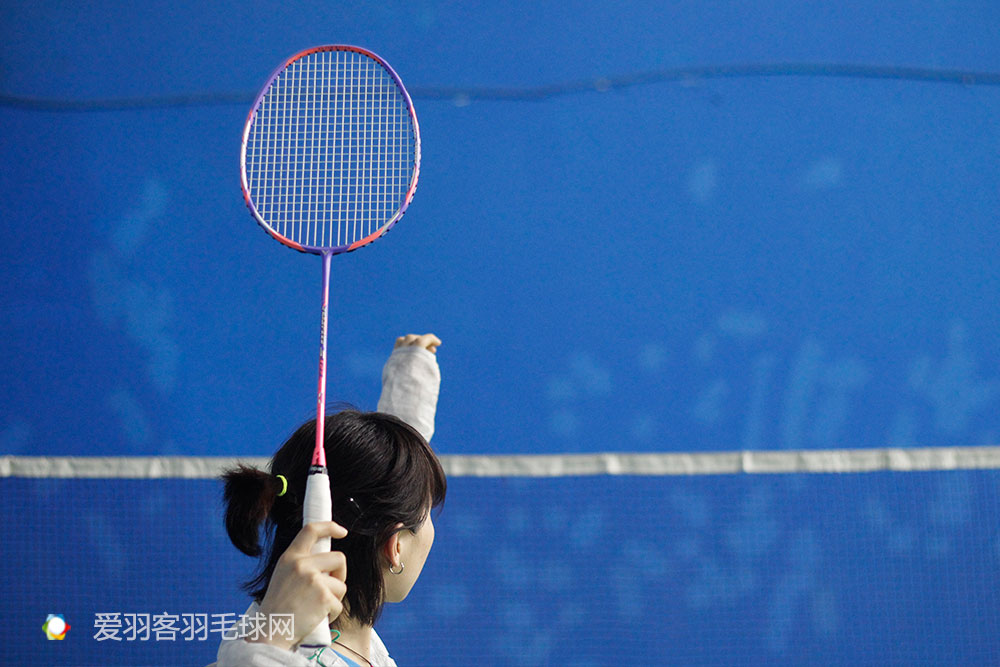 用这5款球拍的人，一般都是有超高颜值的女神