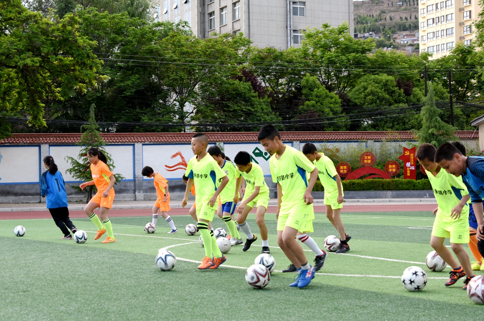 天水小学足球队,麦积区区府路小学足球