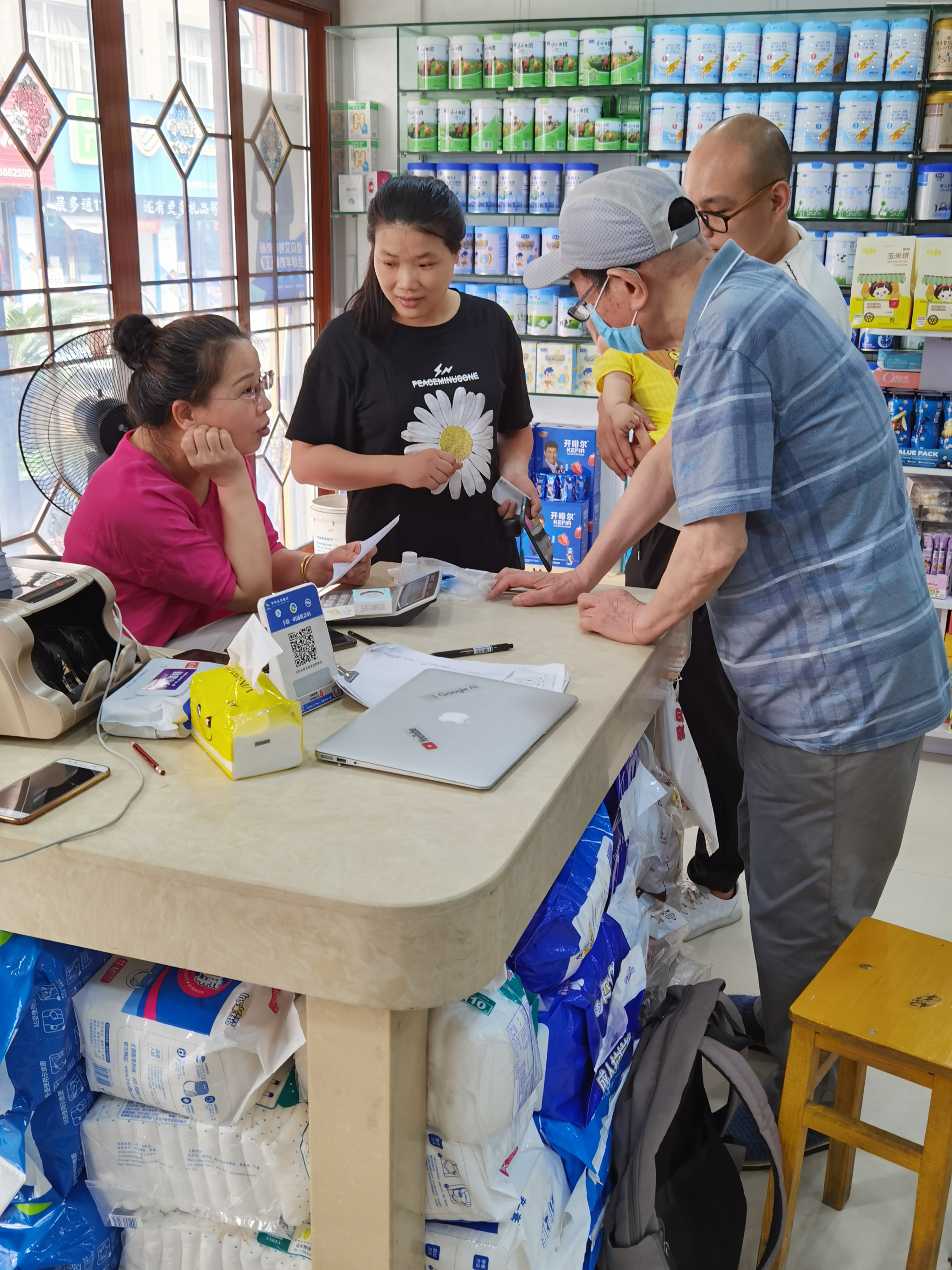 母婴小店开在什么地方好,母婴店小店