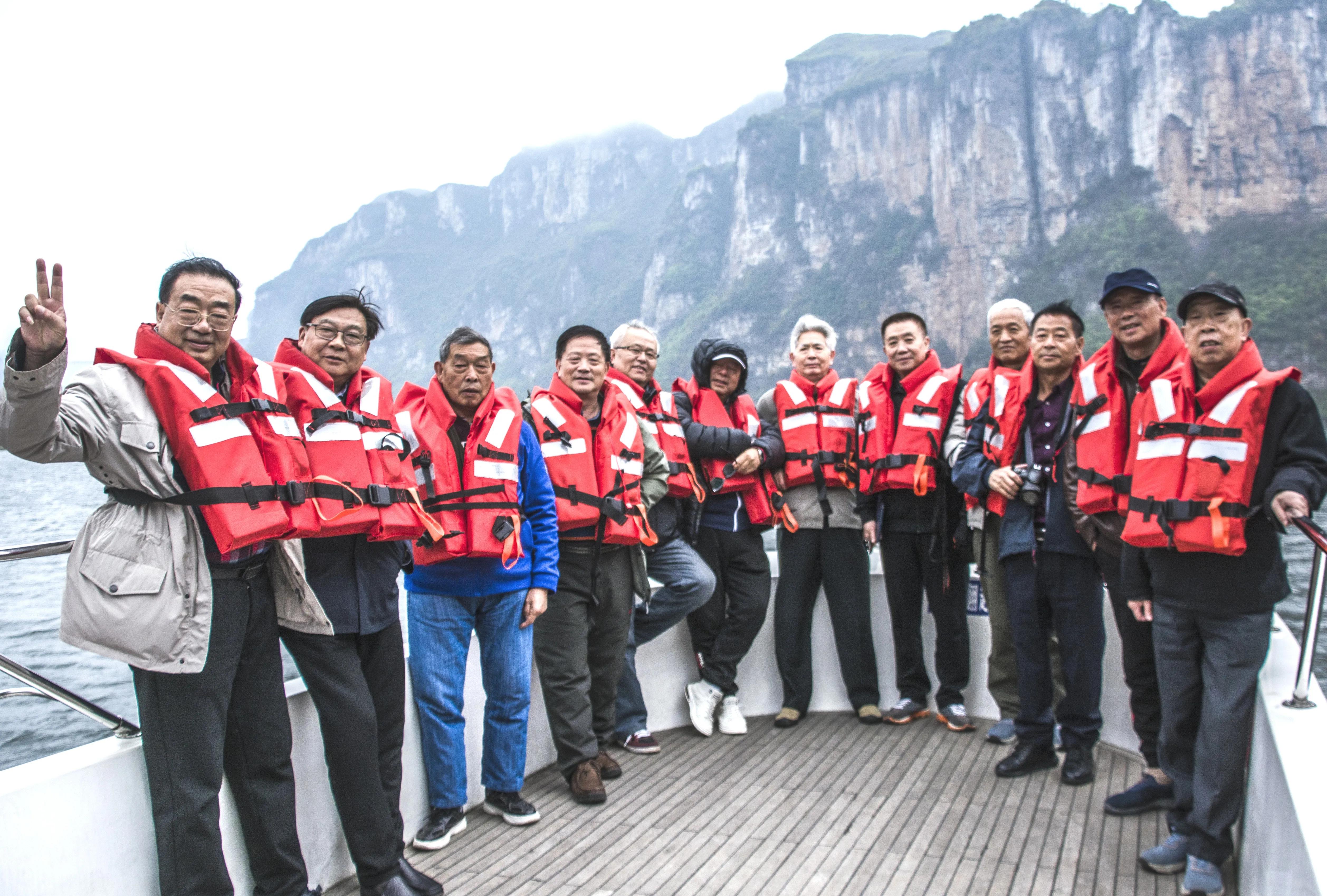 贵州大学1984级管科系同学欢聚毕节录