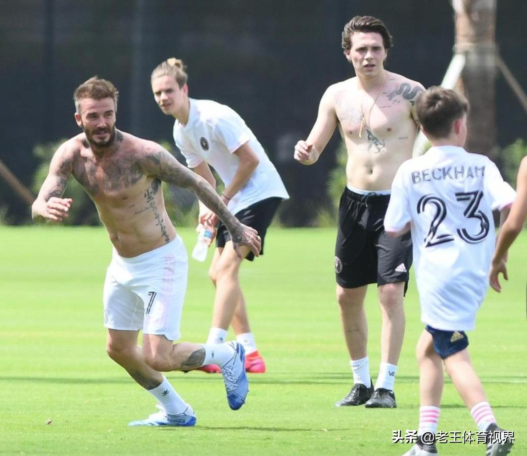 贝克汉姆的腹肌照,贝克汉姆腹肌照