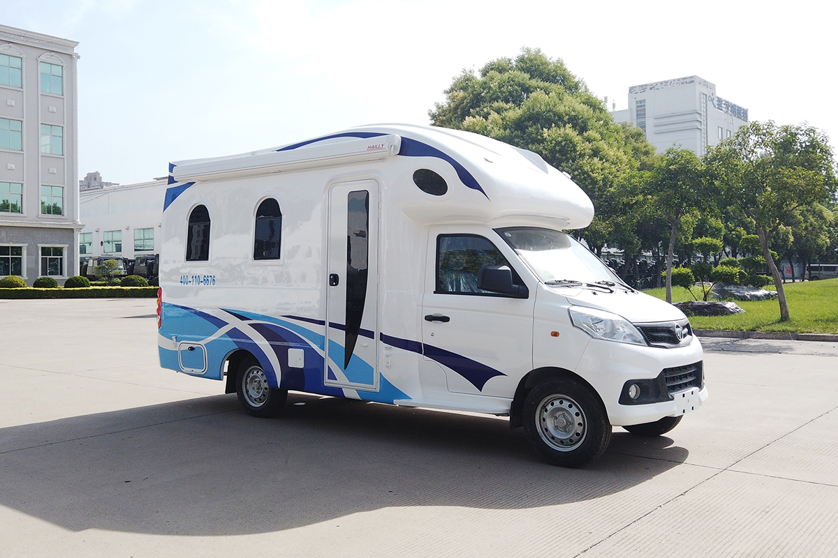 c型新飞祥菱小房车介绍,新飞祥菱经典四座版房车