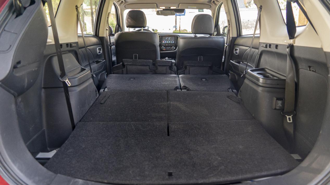 动力好底盘稳操控好的车,动力强操控好底盘扎实的几款车