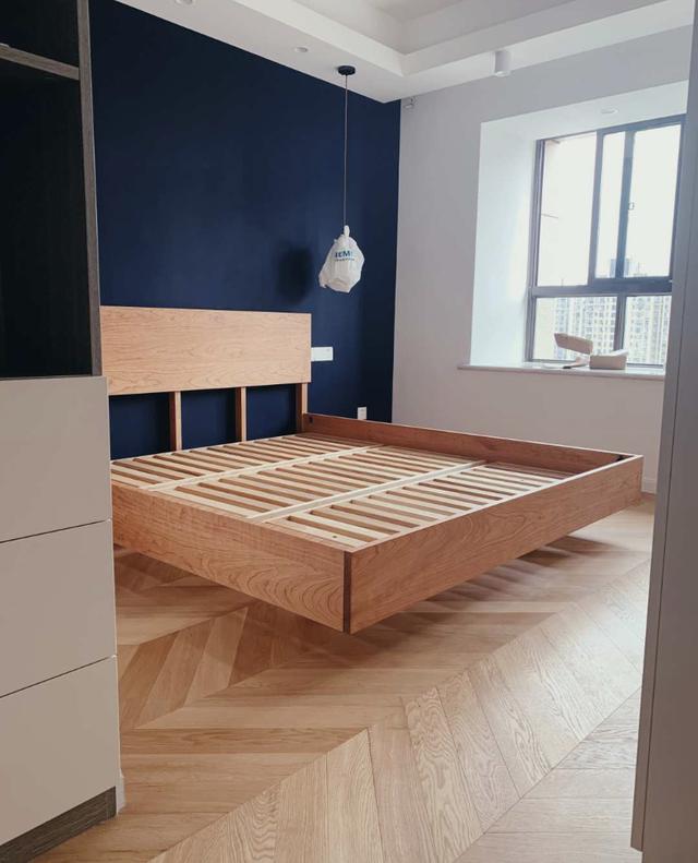 日式床抬高设计,国外节省空间的创意床设计