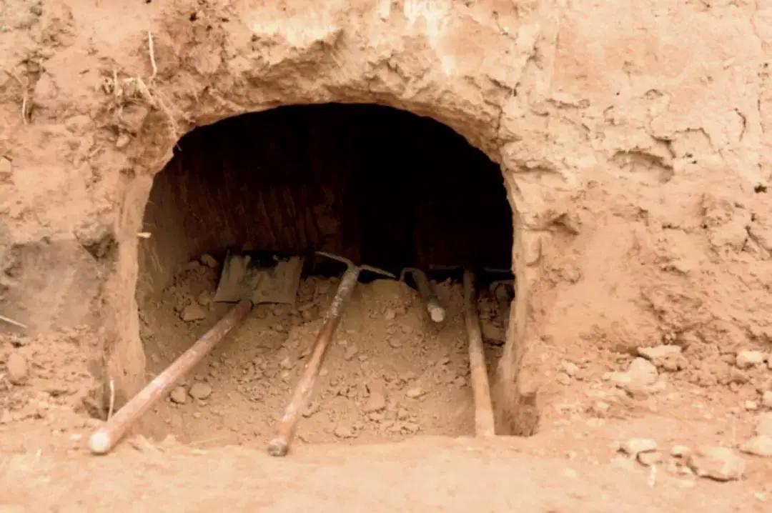 古老烧木炭窑的结构,古代木炭窑