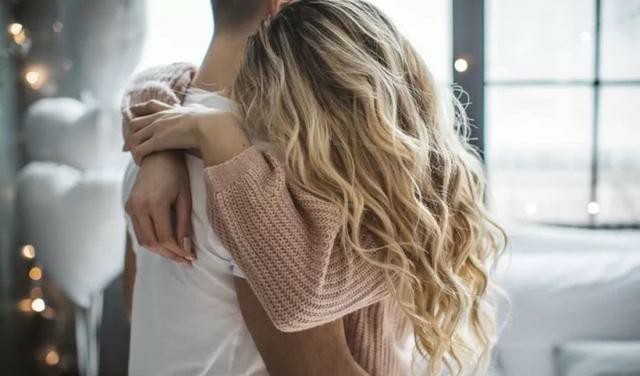 聊点成年人才懂的话题,成年人幽默聊天话题