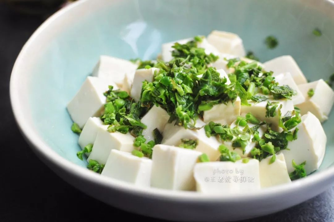 香椿吃起来有清凉的味道,香椿自由