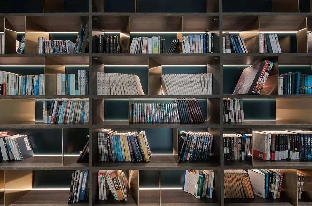 300平米现代简约轻奢风格,40平loft复式公寓装修轻奢风50平