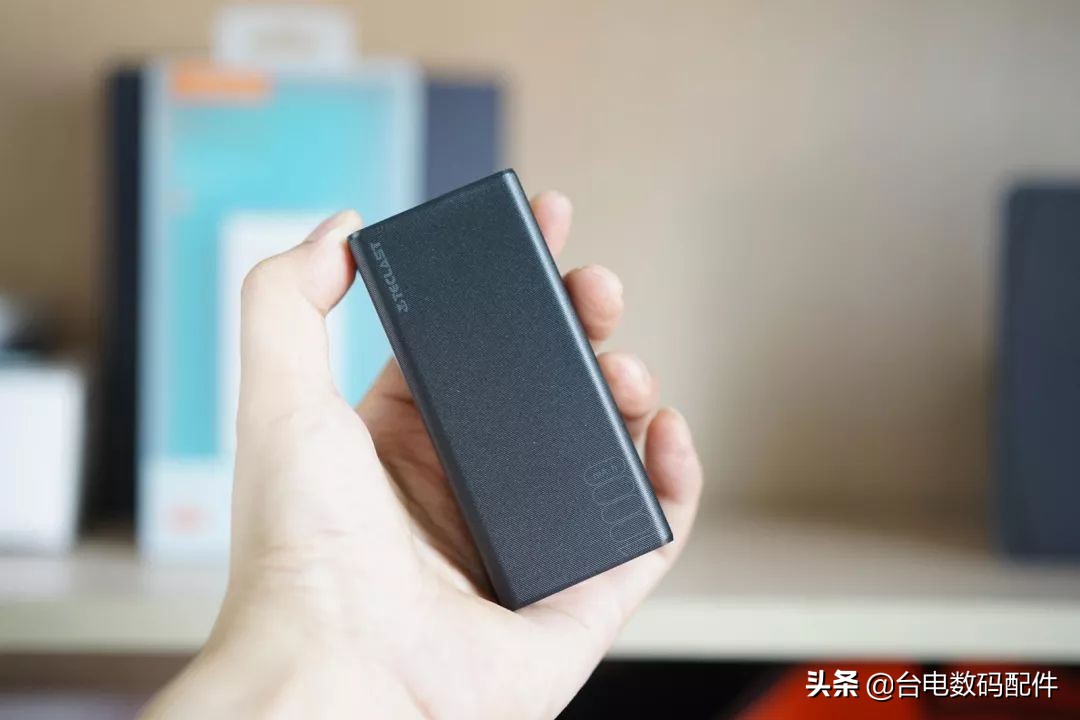 移动电源充电的正确方法,移动电源打开方法