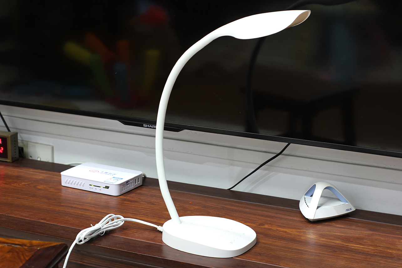 巴斯夫小太阳,巴斯夫儿童台灯