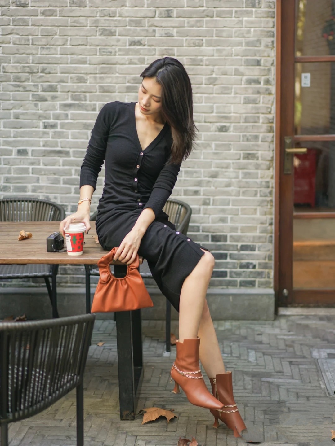 女人喜欢怎样的高跟鞋,女生都爱的高跟鞋品牌