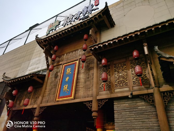 荣耀V30PRO详细评测：MatrixCamera相机矩阵开启5G视频时代