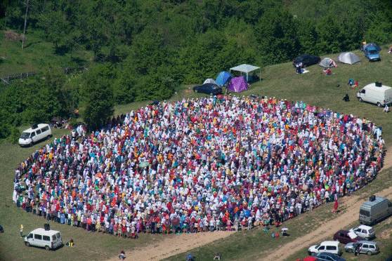 他们竟用瑜伽宣扬色情、发展*教邪**，健康的外表下包裹着邪恶的心