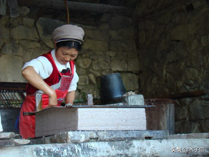 一张纸是怎么做成手工,如何简单的造出纸