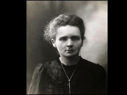 居里夫人发现镭的故事简介,居里夫人意外发现镭的故事简介