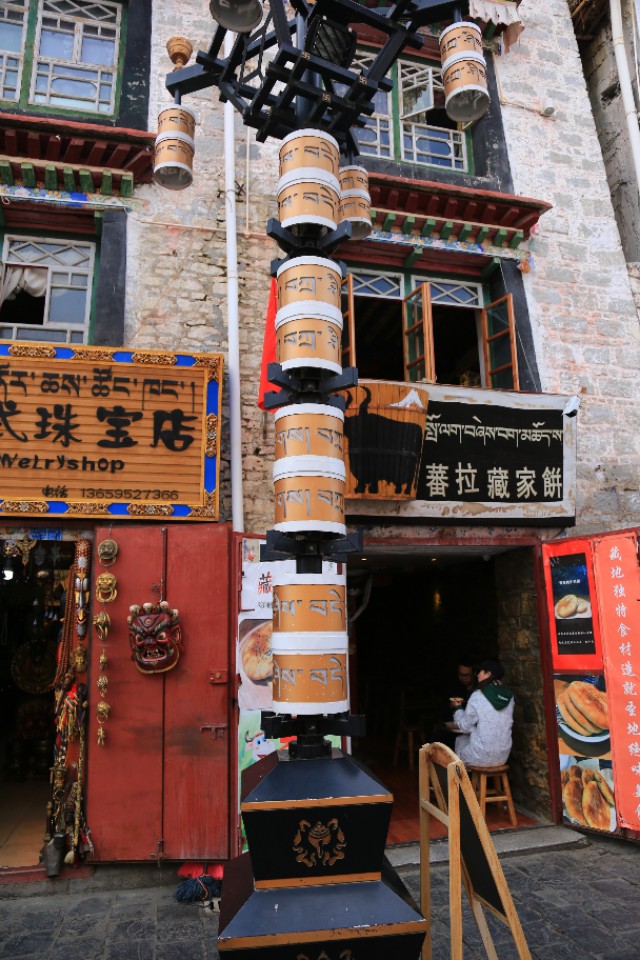 西藏旅游川进青出16天环线攻略,盘点西藏自驾游9条经典线路