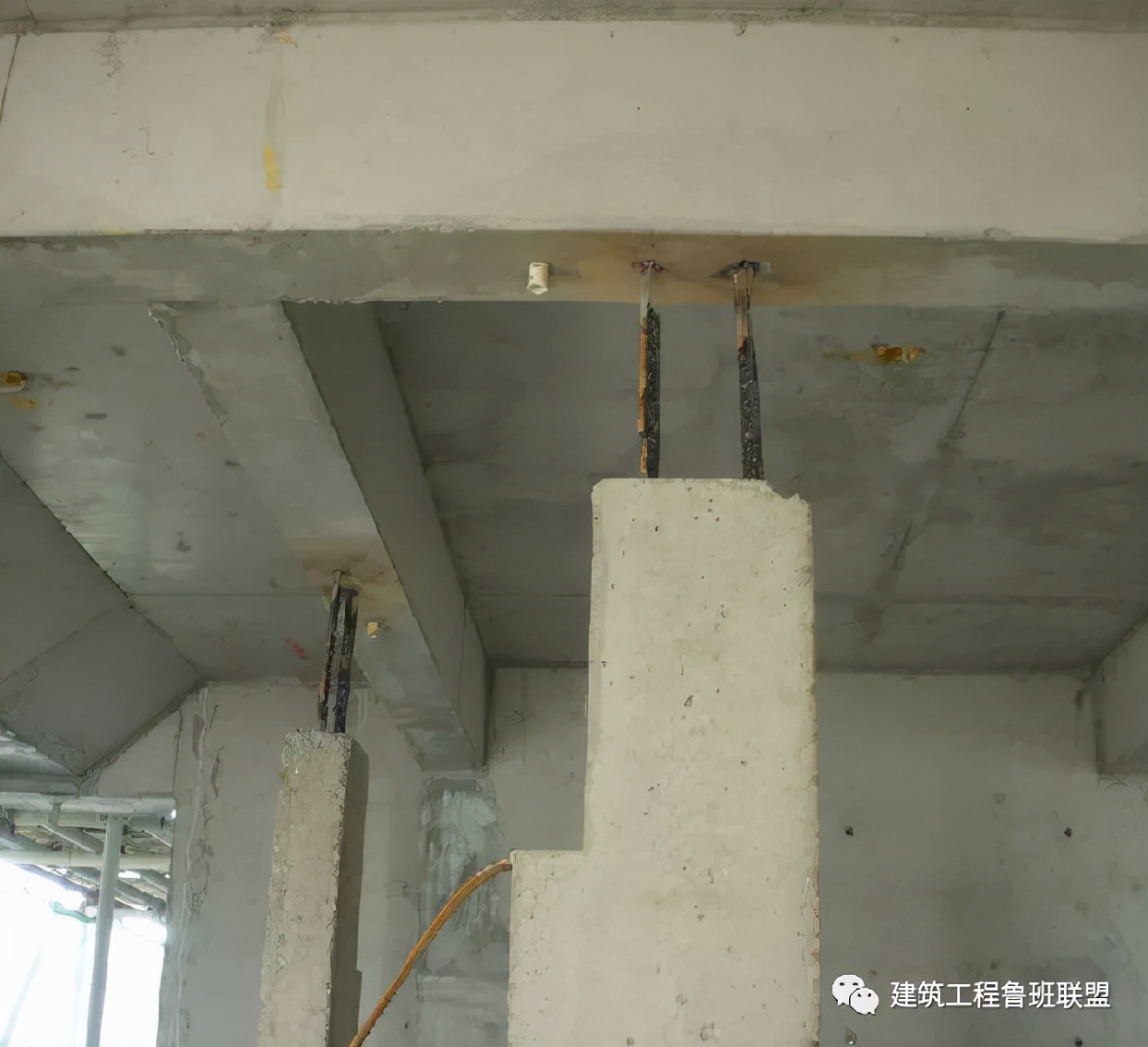 预制混凝土围栏柱,预制柱的施工方式