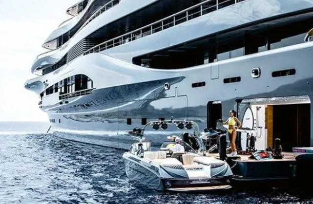 世界上最大的豪华游艇全景,世界最贵的小型豪华游艇