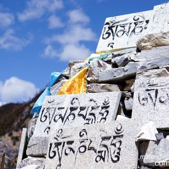稻城亚丁这里有你想要的诗和远方,在稻城亚丁视频