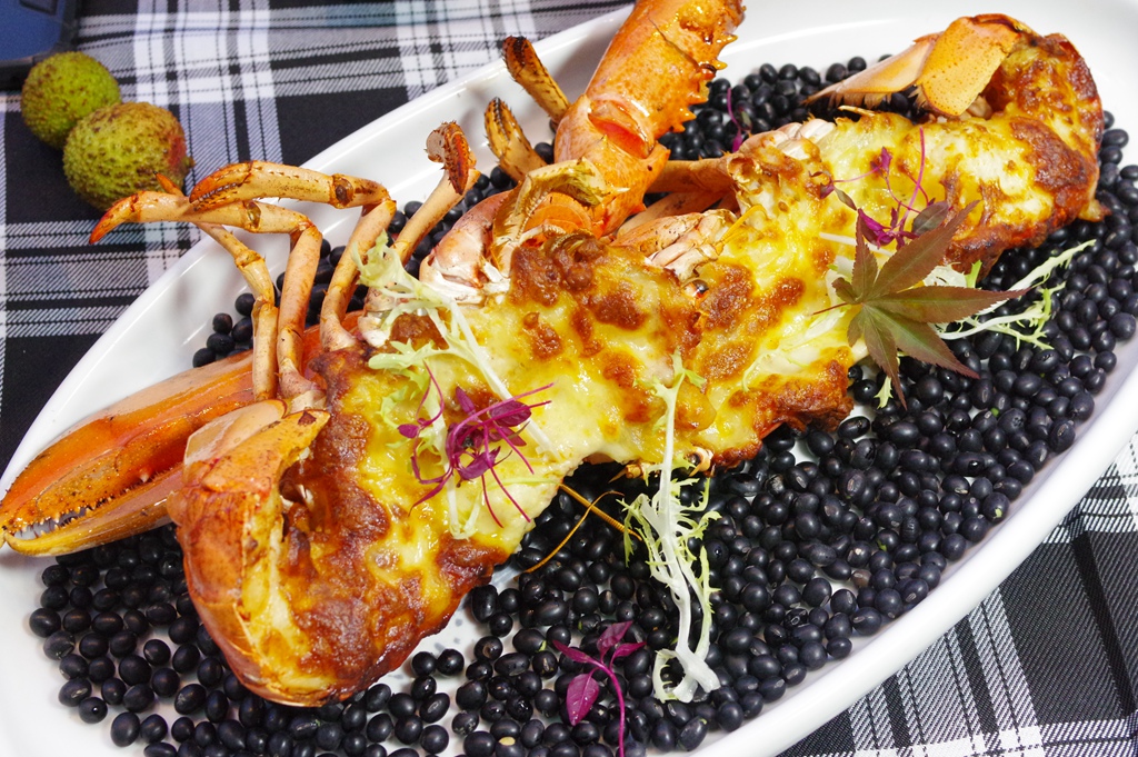 加拿大龙虾怎么吃熟的,加拿大生猛龙虾的正确吃法