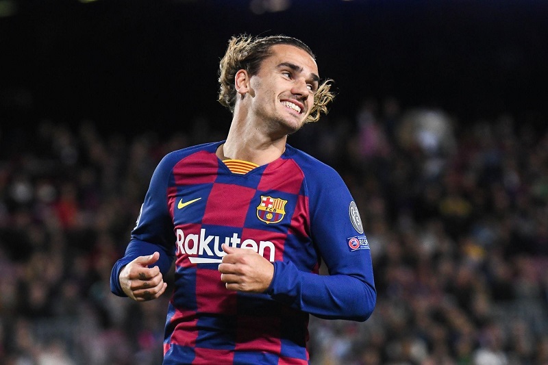 场上踢得烂糟糟，场下却沉迷虚拟世界，巴萨球星晒游戏截图惹争议