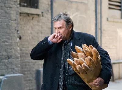 为什么电视剧买菜就要买芹菜,为什么国外买菜都要包纸袋