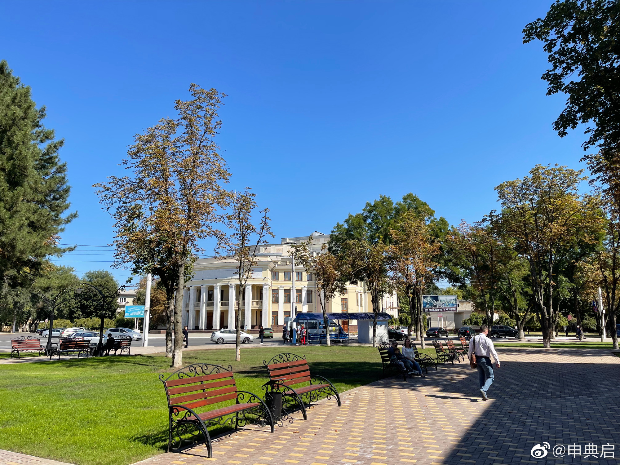德左共和国是一个怎样的国家,德左共和国地理位置