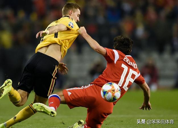 名嘴曝世界杯俄罗斯就有猫腻：心照不宣！明年欧洲杯出线没难度？