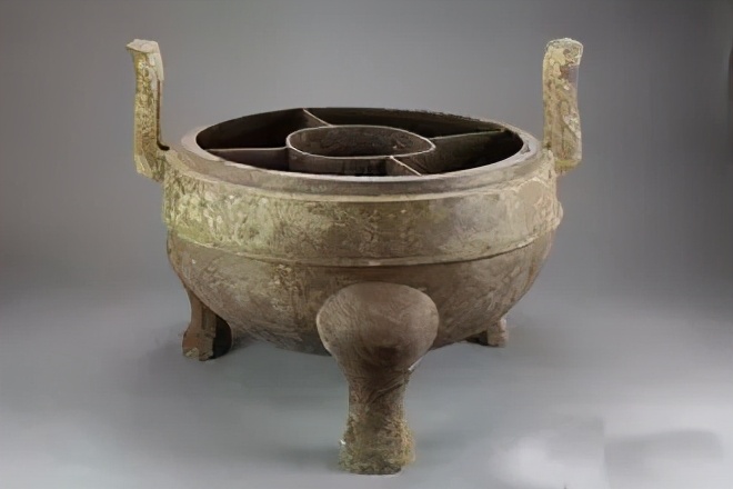 鸳鸯九宫格火锅,鸳鸯火锅大战九宫格火锅