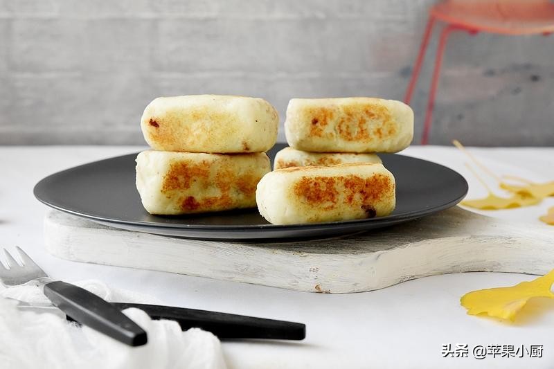 奶香酥脆小煎饼做法,山东煎饼带馅的做法全过程