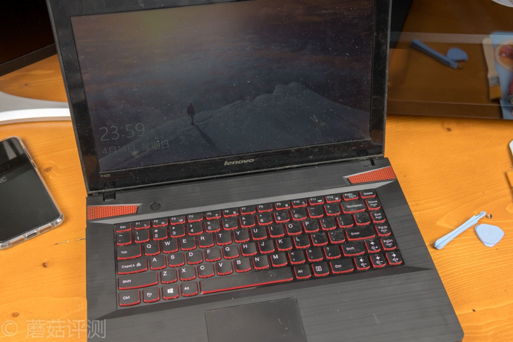 联想y400转轴坏了修理,转轴坏了换a壳手工费多少