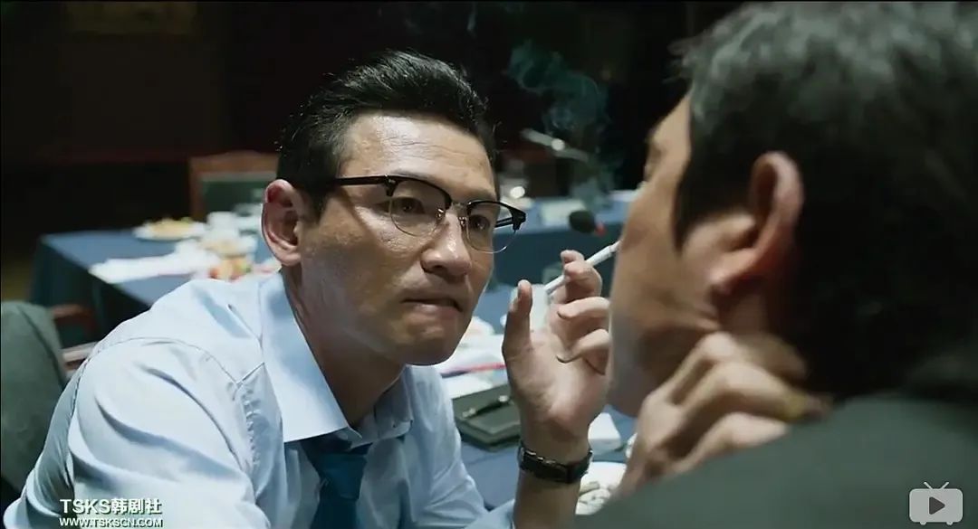 韩国黑帮电影的“*宗罪七**”,《新世界》是巅峰,《黄海》最残酷