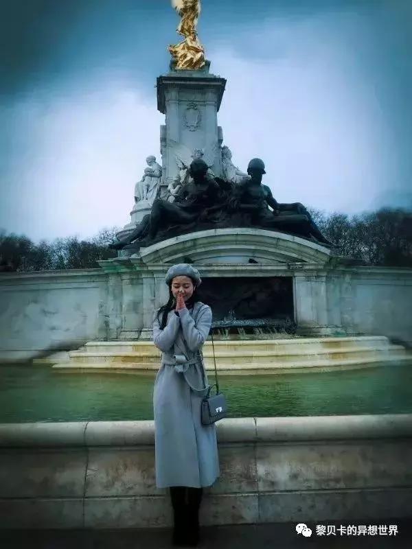 她们说穿过最满意的一件大衣，是这件！