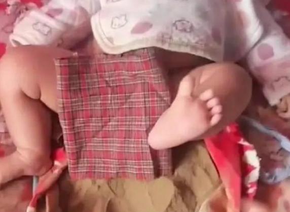 自制纸尿裤全过程,用家里的材料自制成人纸尿裤