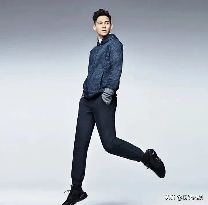 雷佳音优衣库广告是真的吗,雷佳音回应优衣库海报