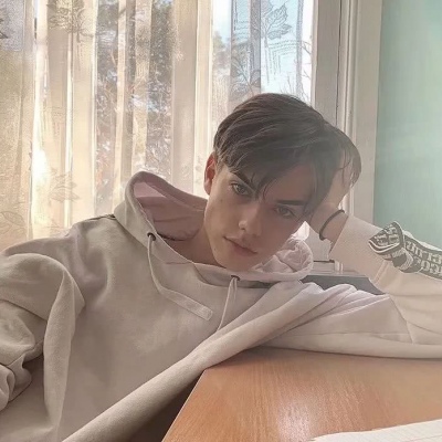 欧美男生微信头像黑白霸气超拽,微信头像男生欧美范的黑色