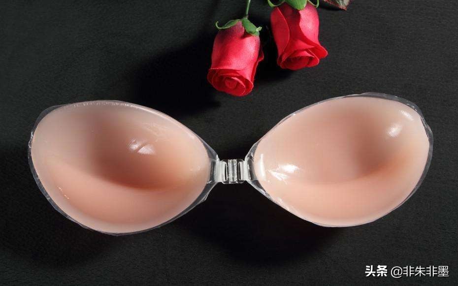 藏在文胸下的秘密~让爱在蒋勤勤等人的勇敢下传播