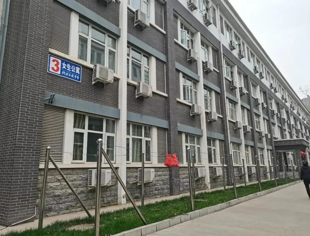 正定中学宿舍,正定初中最好宿舍