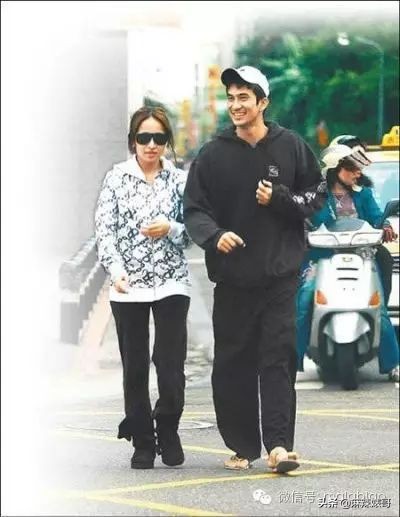 萧亚轩16年换17个男友的秘诀,40岁萧亚轩谈了几个男朋友