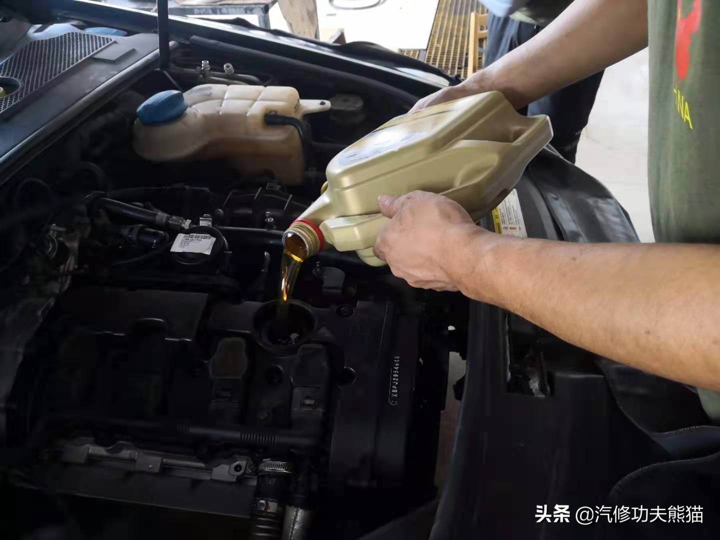 奥迪a6l烧机油1000公里烧多少正常,老a6l烧机油严重