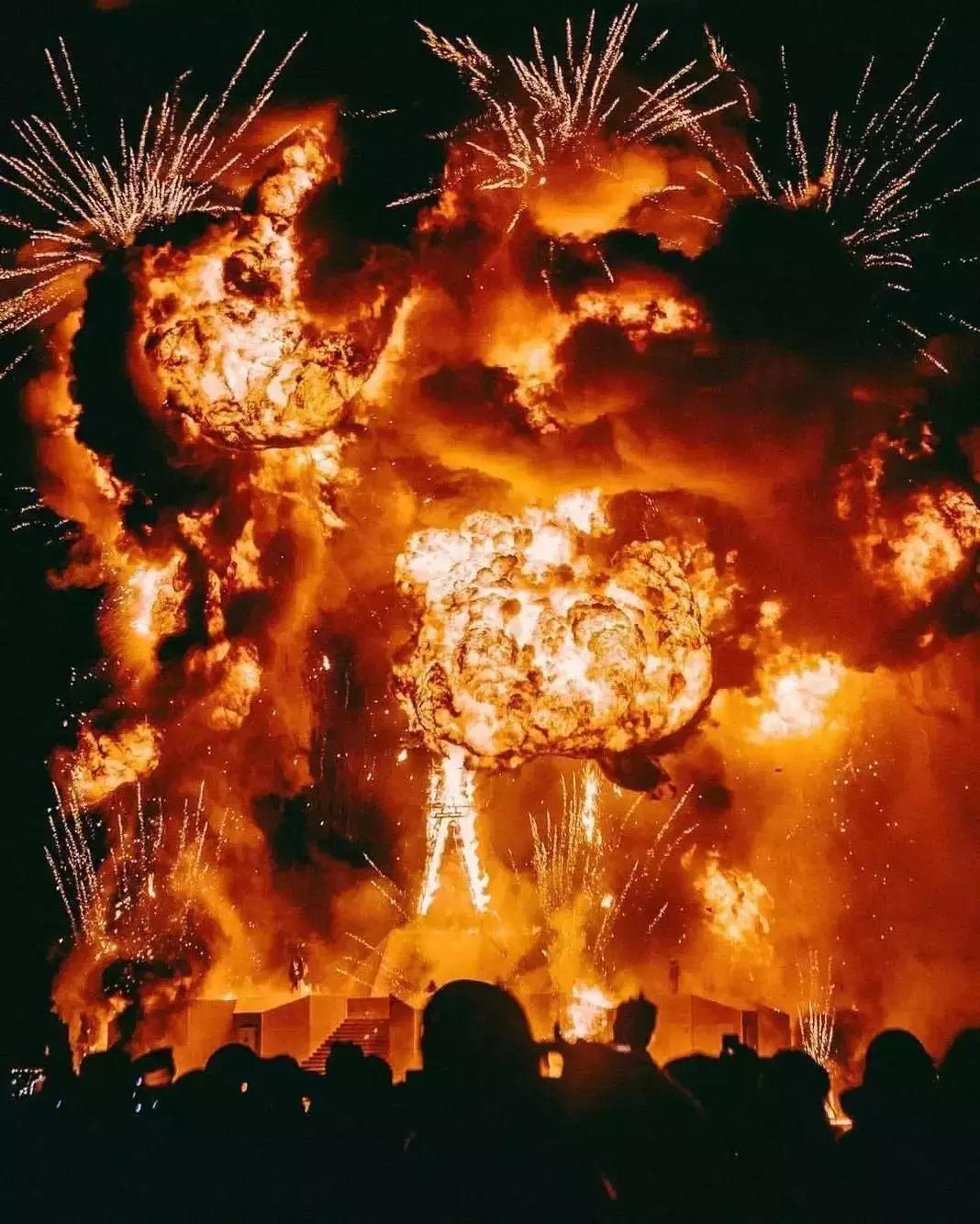 出动上古神兽，斥资千万耗时一年打造最强丛林音乐节